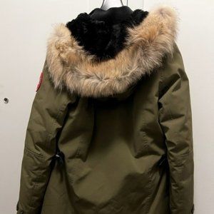 Canada Goose Jacket - Women's Small - Army Green